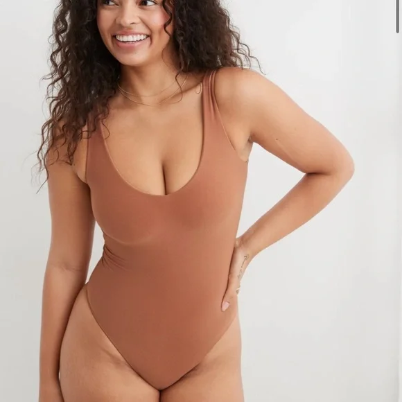 Aerie SmoothEZ Plunge Bodysuit - Picture 6 of 11